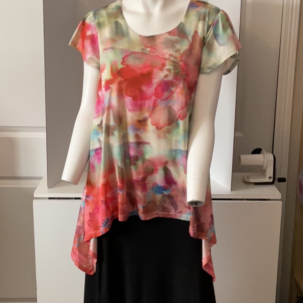 One World Colorful Women's Top